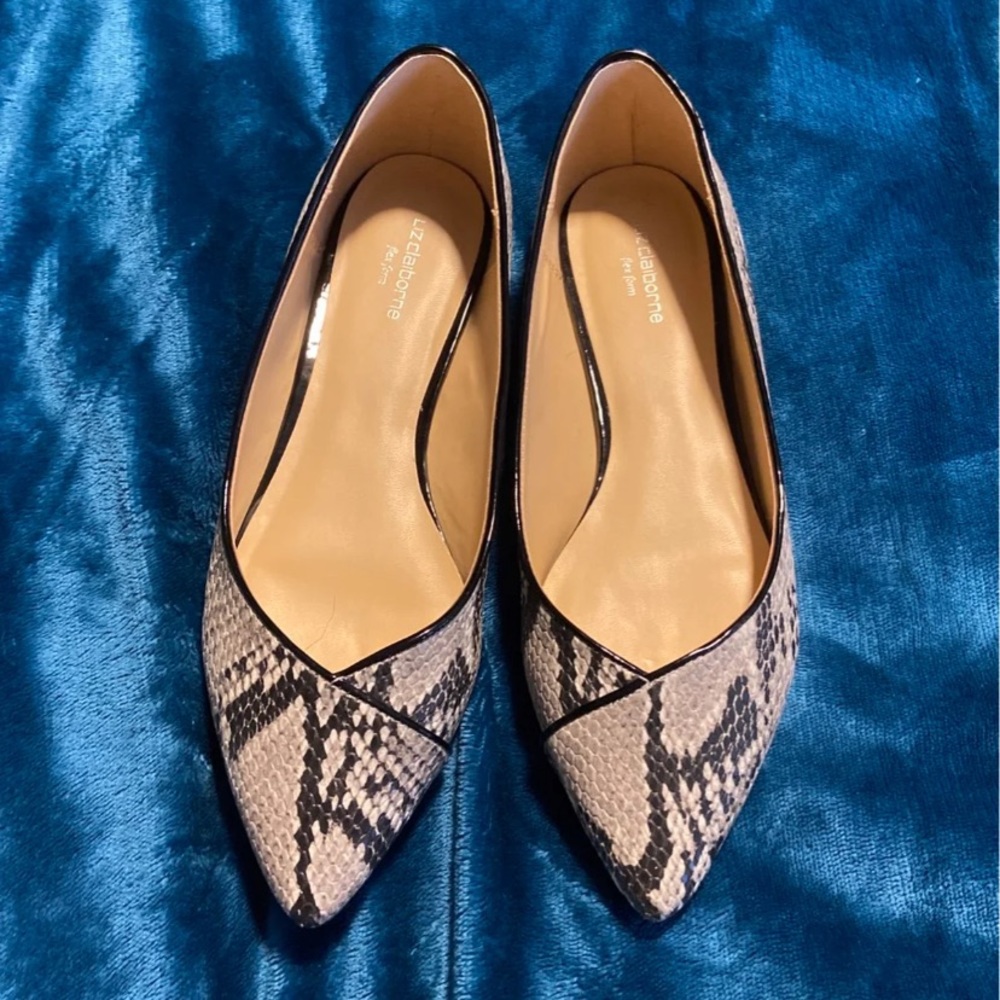 Liz Claiborne Flats